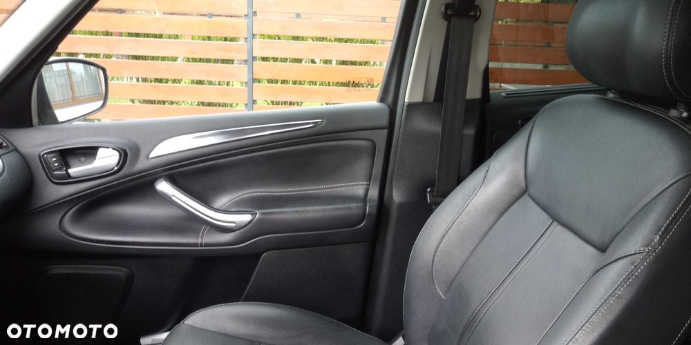 Ford S-Max - 15