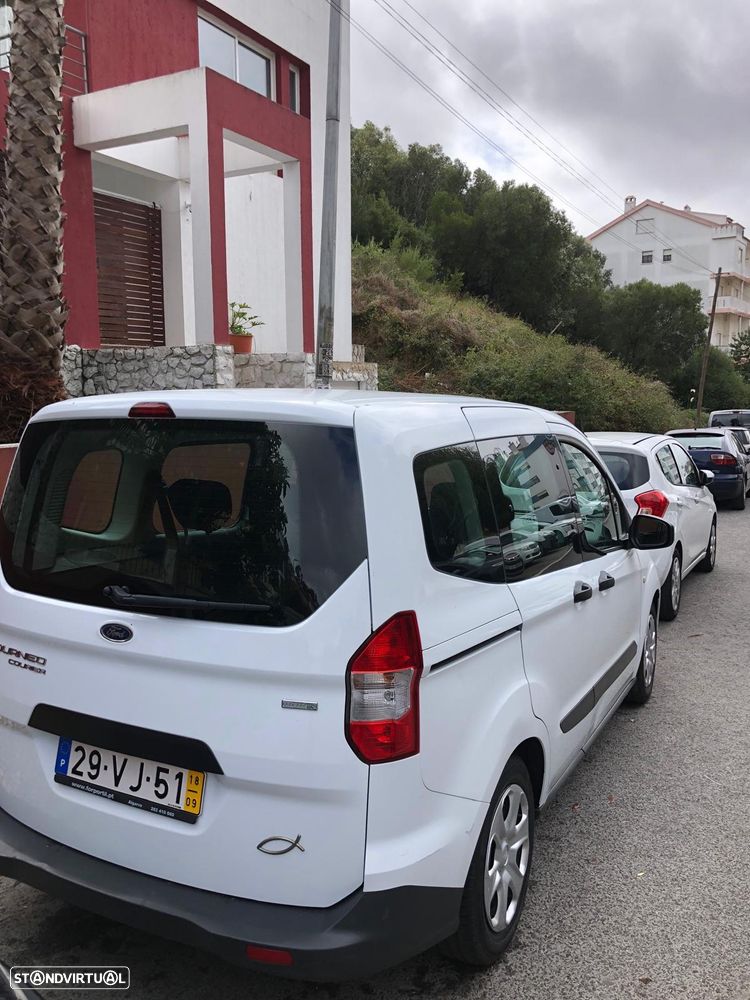 Ford Tourneo Courier 1.0 EcoBoost Ambiente - 3