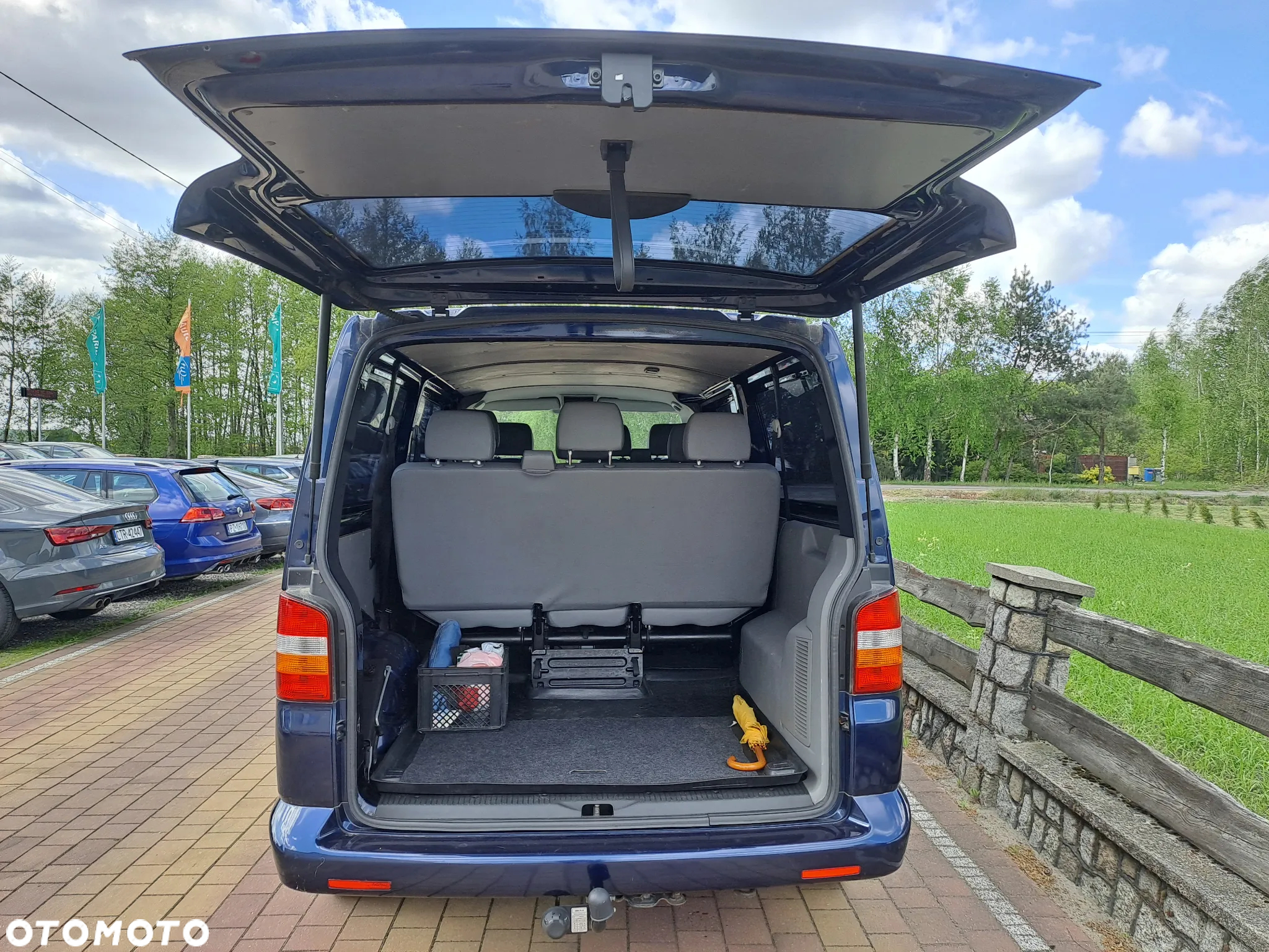 Volkswagen Transporter T5 TDI L2H1 - 12