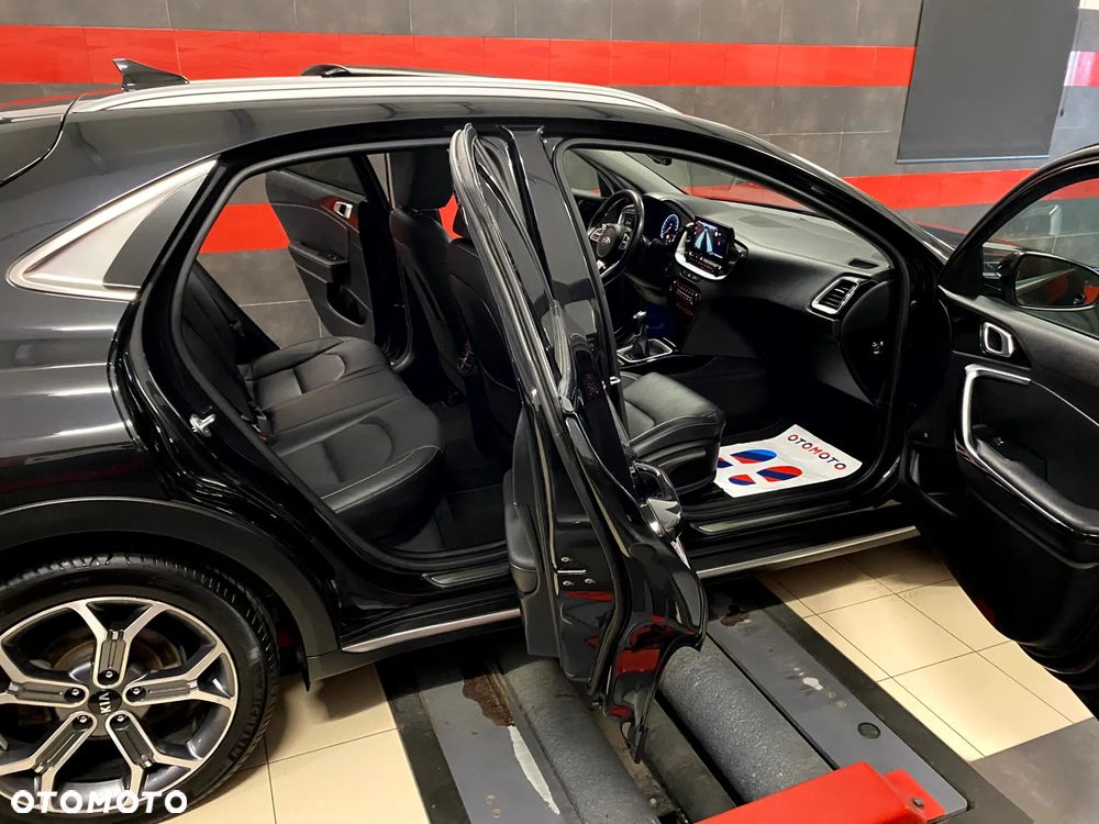 Kia XCeed 1.4 T-GDI OPF PLATINUM EDITION - 26