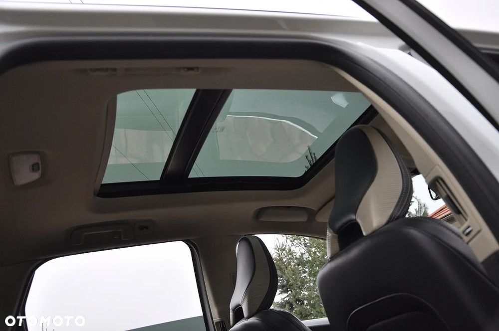 Volvo XC 60 D4 Geartronic RDesign - 28