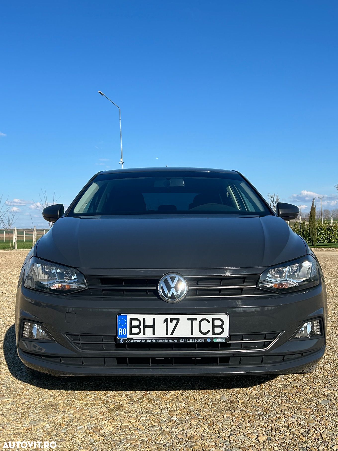 Volkswagen Polo 1.0 Trendline - 1