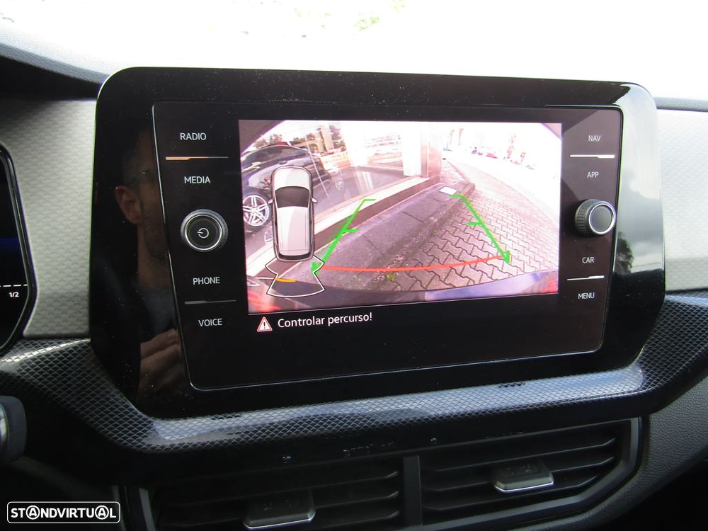 VW T-Cross 1.0 TSI Urban DSG - 18