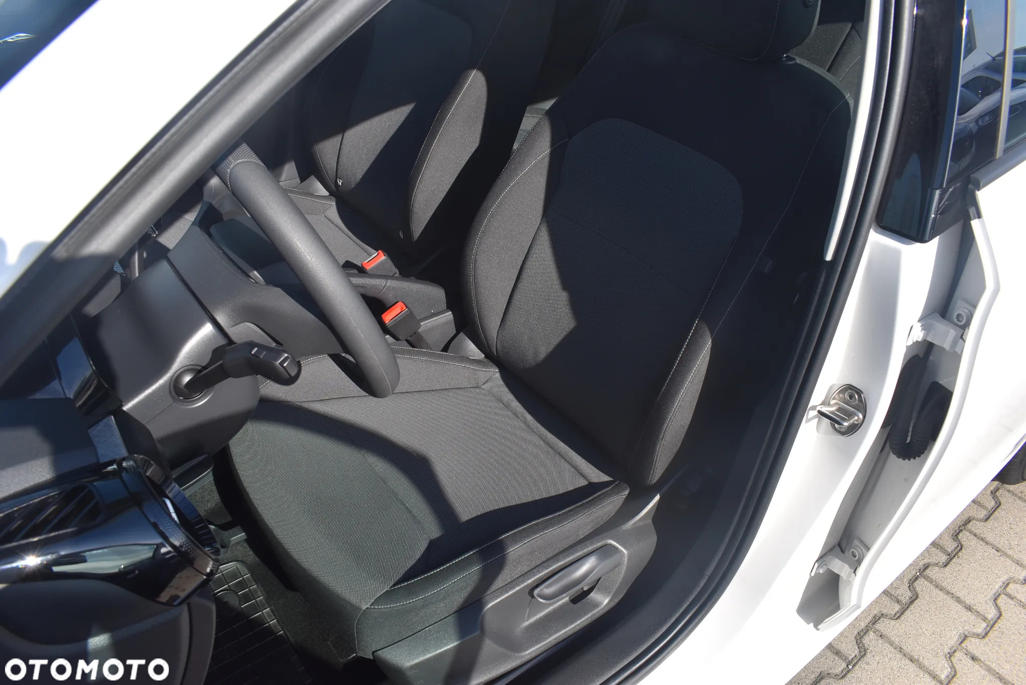 Skoda Fabia 1.0 Ambition - 11