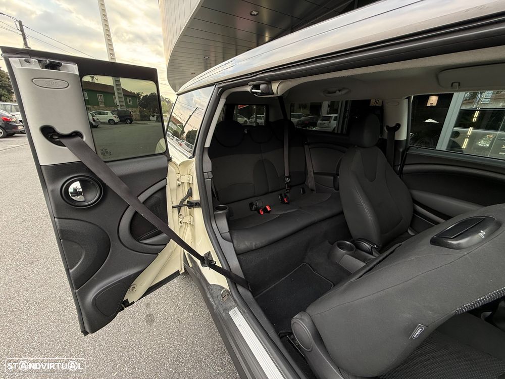 MINI Clubman Cooper D - 16