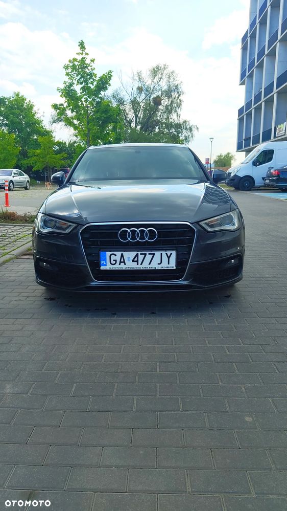 Audi A3 3-drzwiowe 1.4 TFSI S line Sportpaket - 2