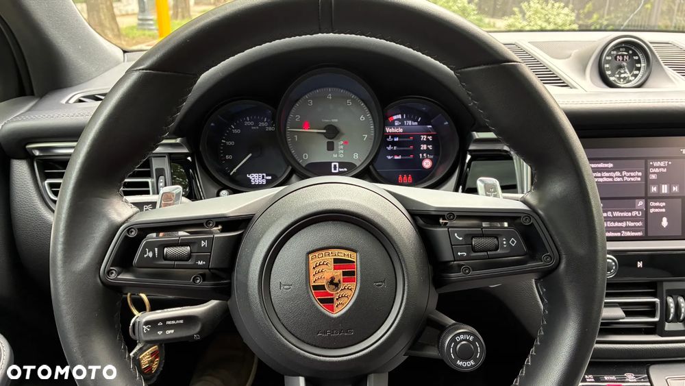 Porsche Macan - 17