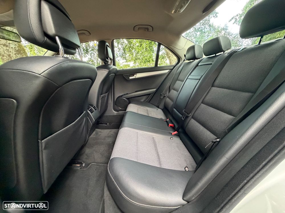 Mercedes-Benz C 220 - 26