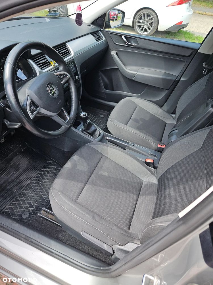 Skoda RAPID 1.2 TSI Ambition - 3