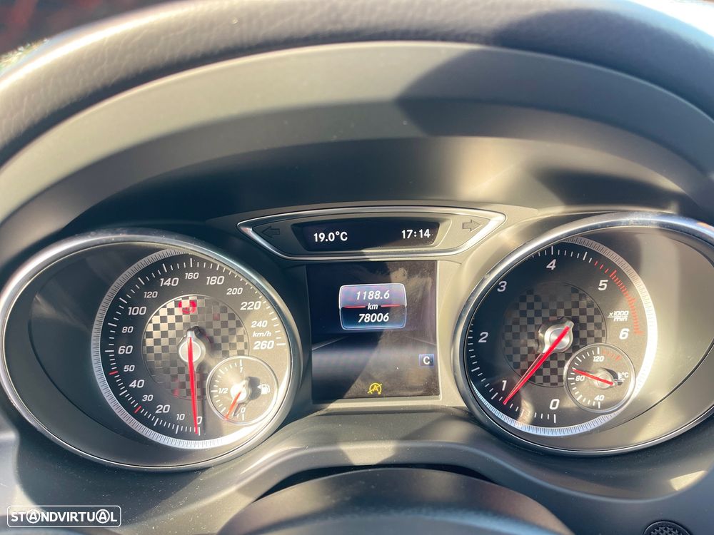 Mercedes-Benz A 180 d AMG Line - 16