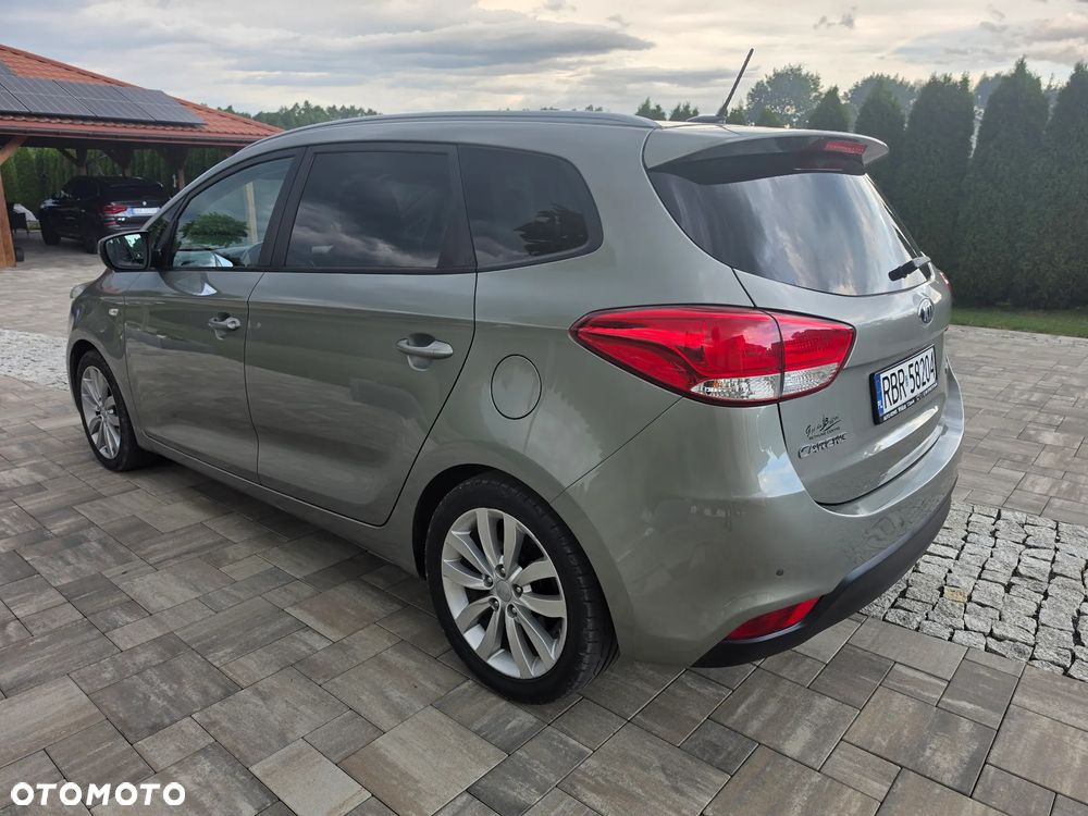 Kia Carens 1.7 CRDi 115 Dream-Team Edition - 17