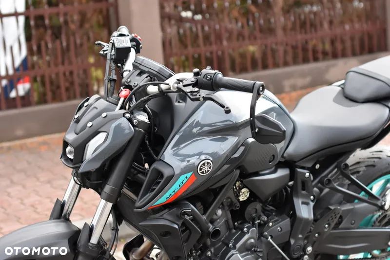 Yamaha MT - 21