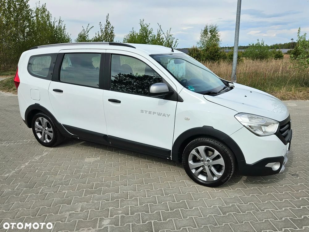 Dacia Lodgy dCi 110 Stepway - 22