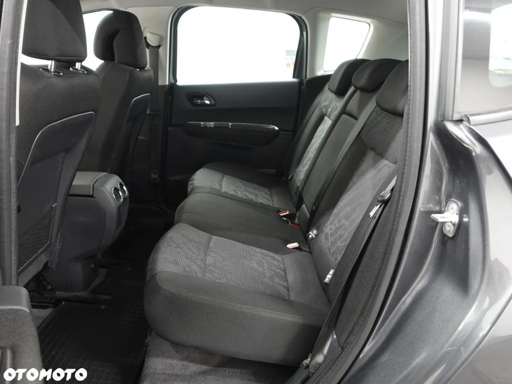 Peugeot 3008 1.6 HDi Active - 24
