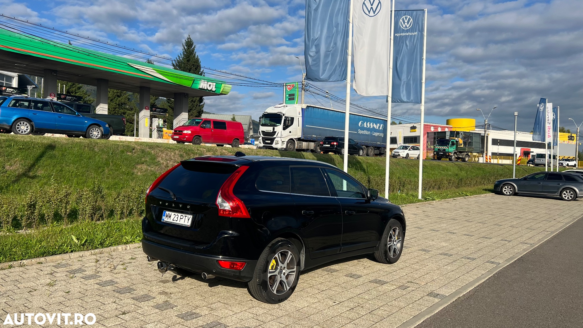 Volvo XC 60 D5 AWD Aut. Summum - 4