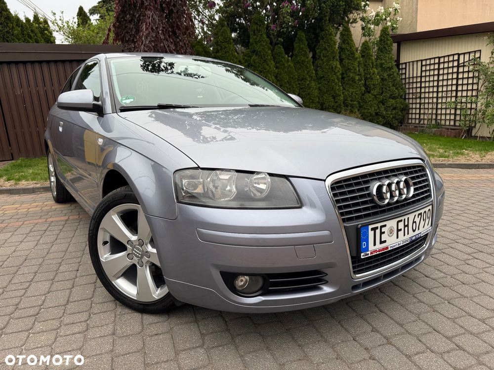 Audi A3 3-drzwiowe 1.6 Ambiente - 2