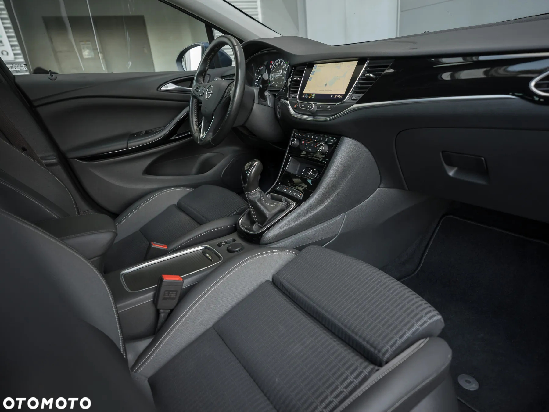 Opel Astra 1.5 D Start/Stop Sports Tourer Business Elegance - 31