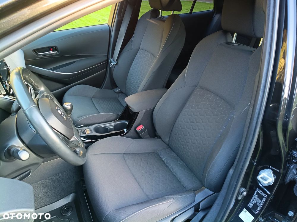 Toyota Corolla - 11