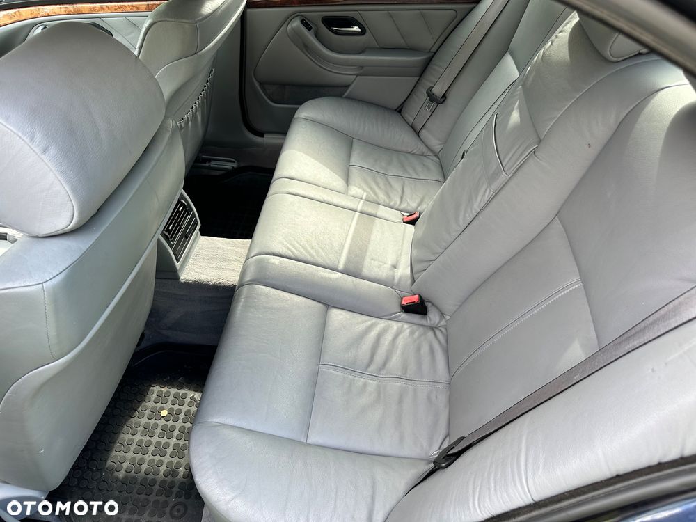 BMW Seria 5 - 16