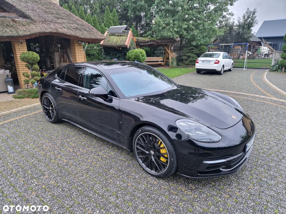 Porsche Panamera 4S - 3