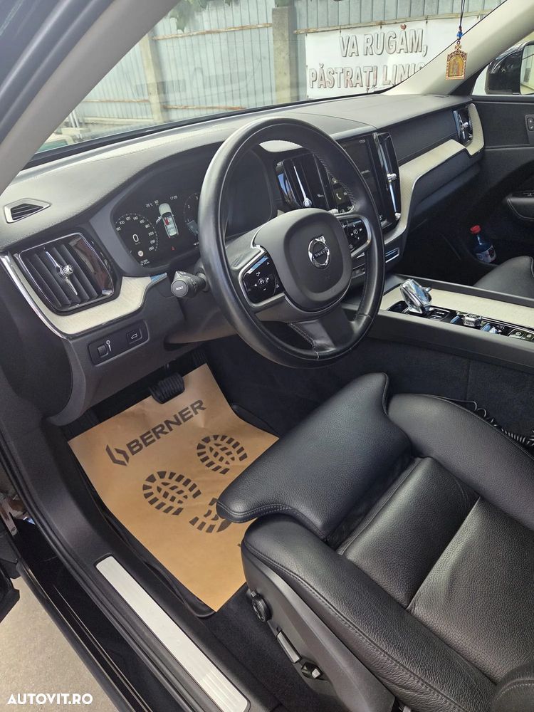Volvo XC 60 B4 MHEV AWD Inscription - 15