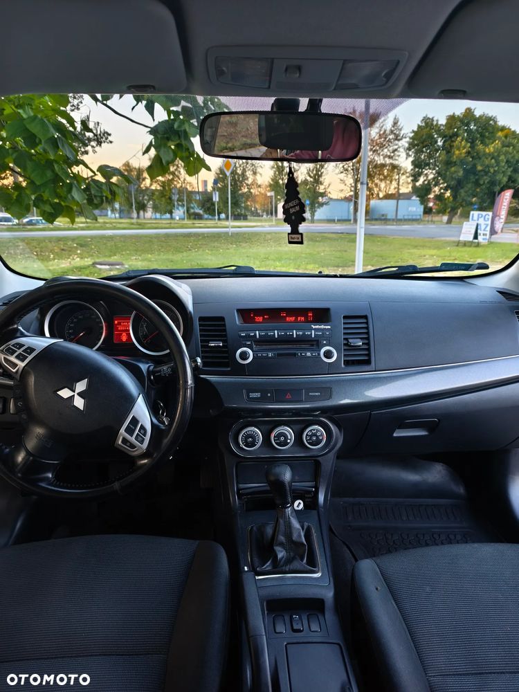 Mitsubishi Lancer 1.8 Intense - 4