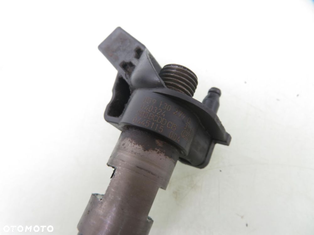 WTRYSKIWACZ AUDI A6 C6 3.0 TDI 059130277Q 0445115004 - 2