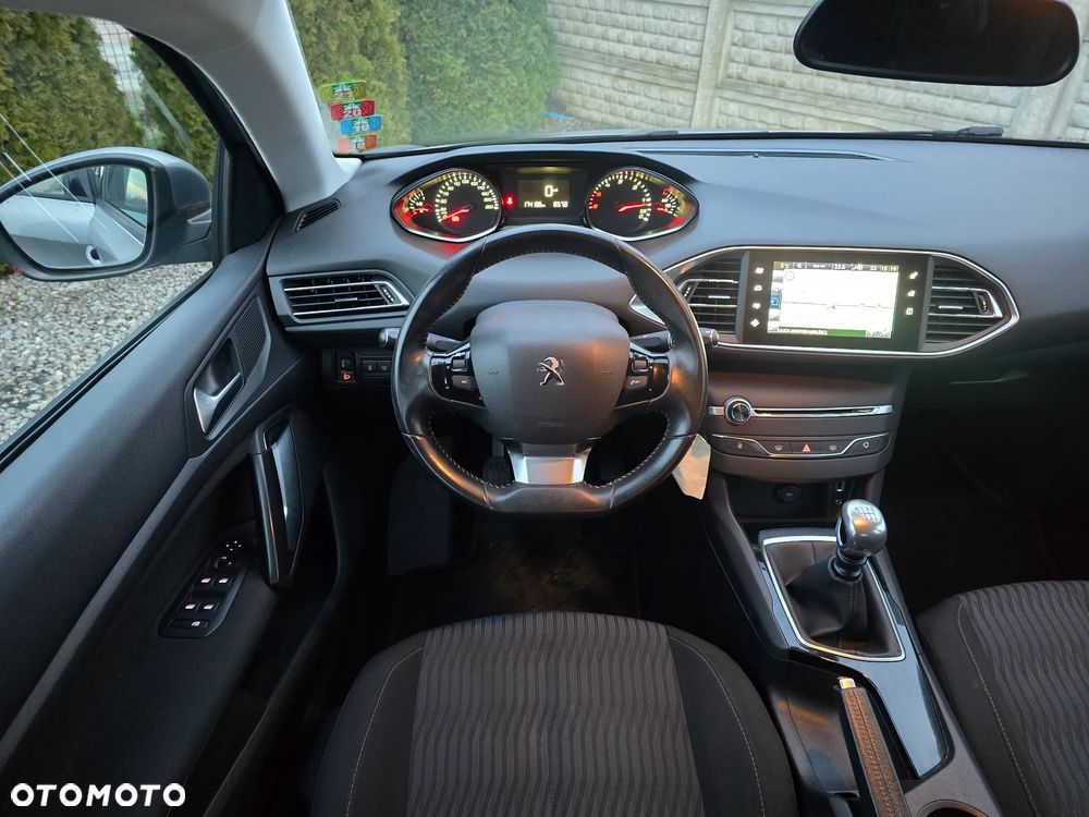 Peugeot 308 e-HDi 115 Stop & Start Allure - 17