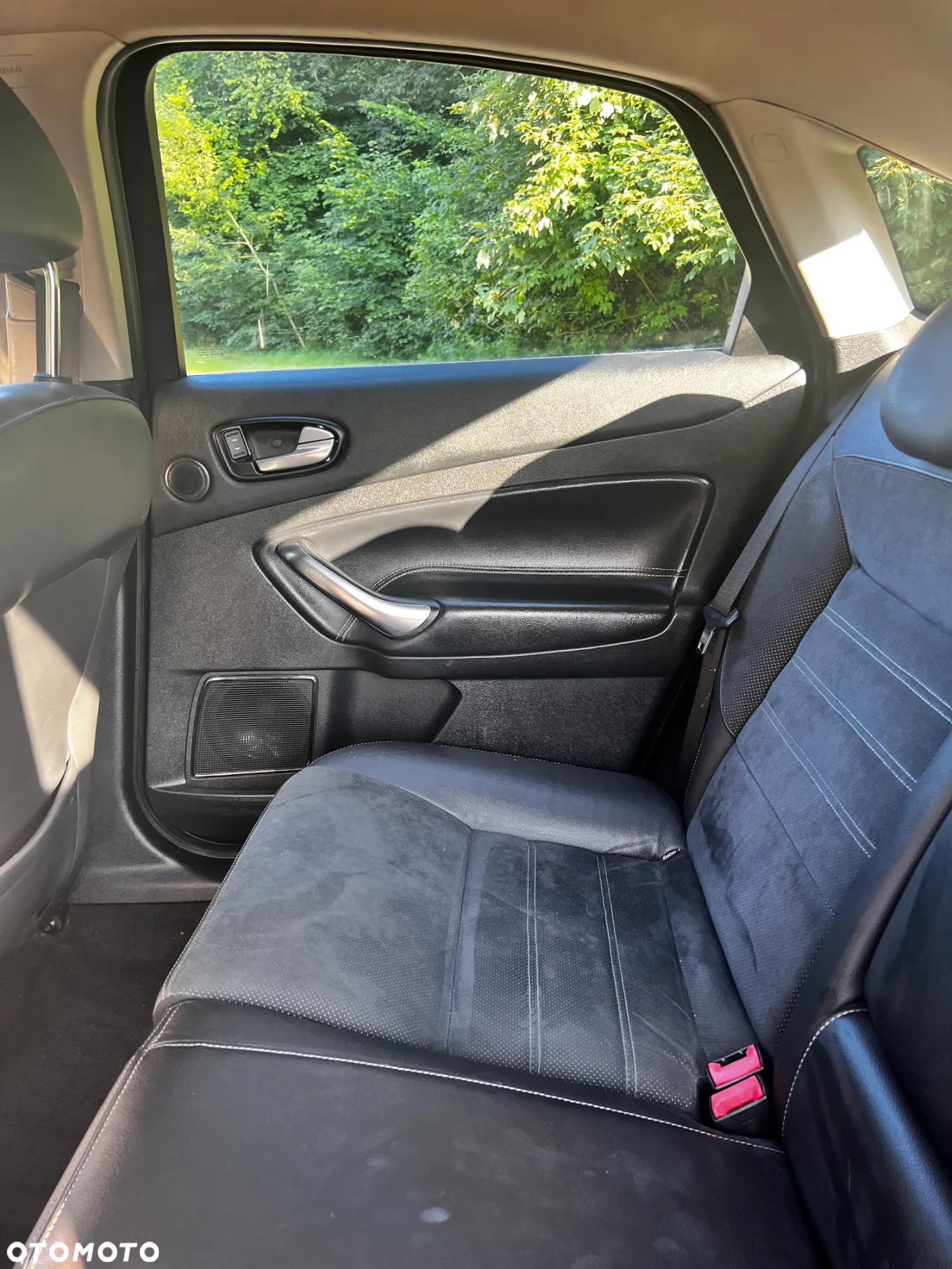 Ford Mondeo 2.0 TDCi Titanium - 16