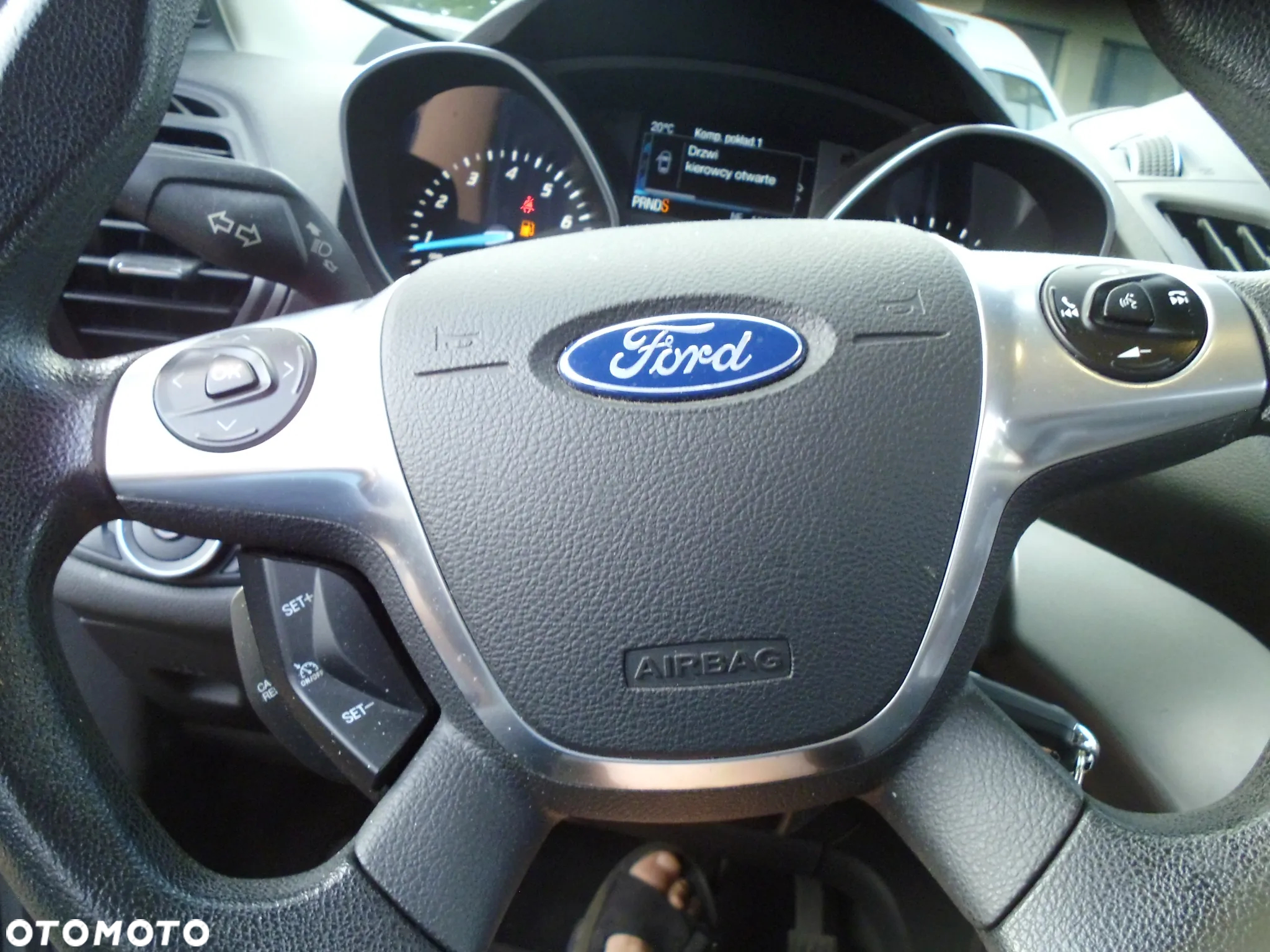 Ford Escape 2.0 EcoBoost AWD Titanium - 19