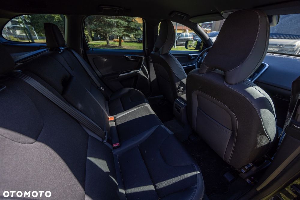 Volvo XC 60 D3 Momentum - 13