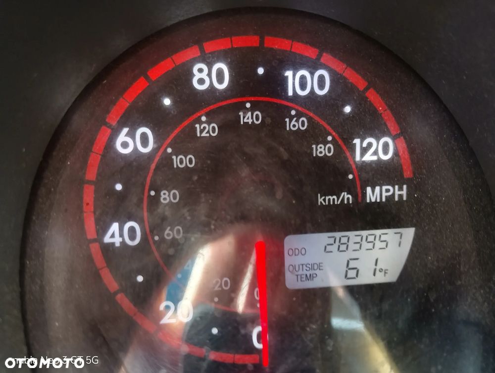 Toyota Matrix - 2