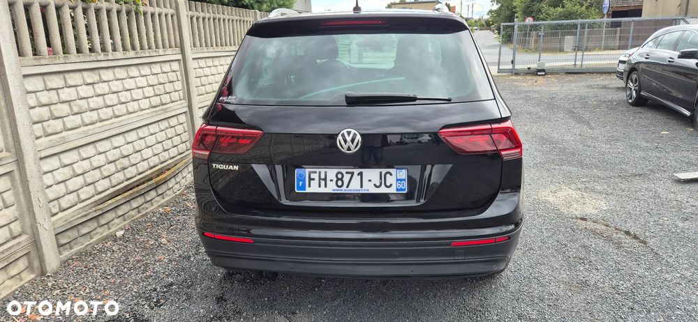 Volkswagen Tiguan - 4
