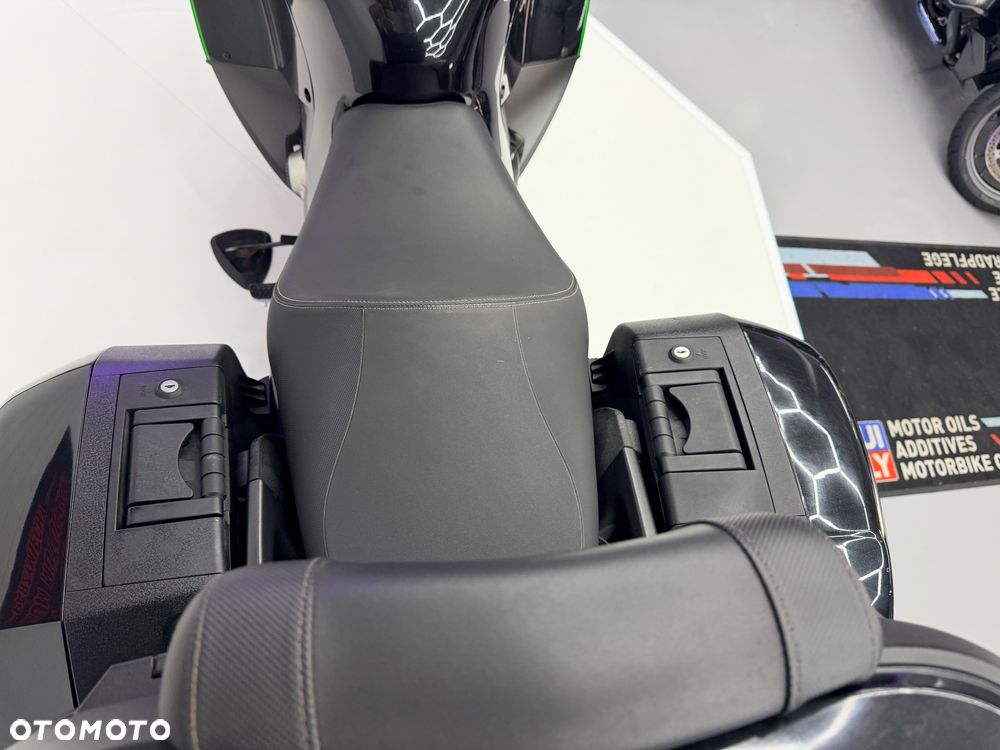 Kawasaki GTR - 20