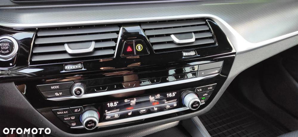 BMW Seria 5 530i mHEV M Sport sport - 13