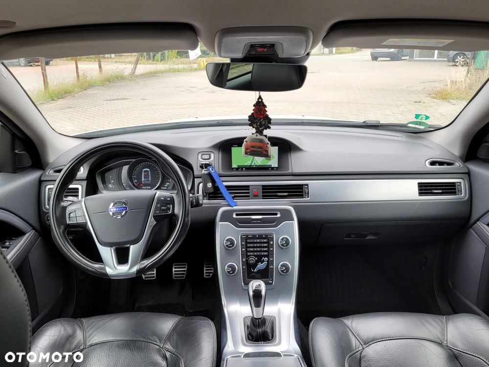 Volvo V70 D3 Momentum - 16