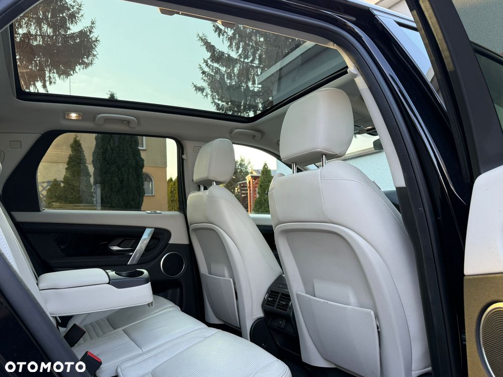 Land Rover Discovery Sport 2.0 P200 mHEV HSE - 17