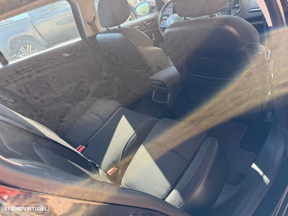 Renault Mégane 1.5 dCi Bose Edition - 8