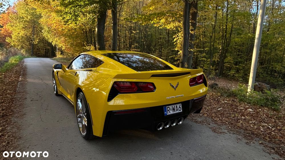 Chevrolet Corvette - 15