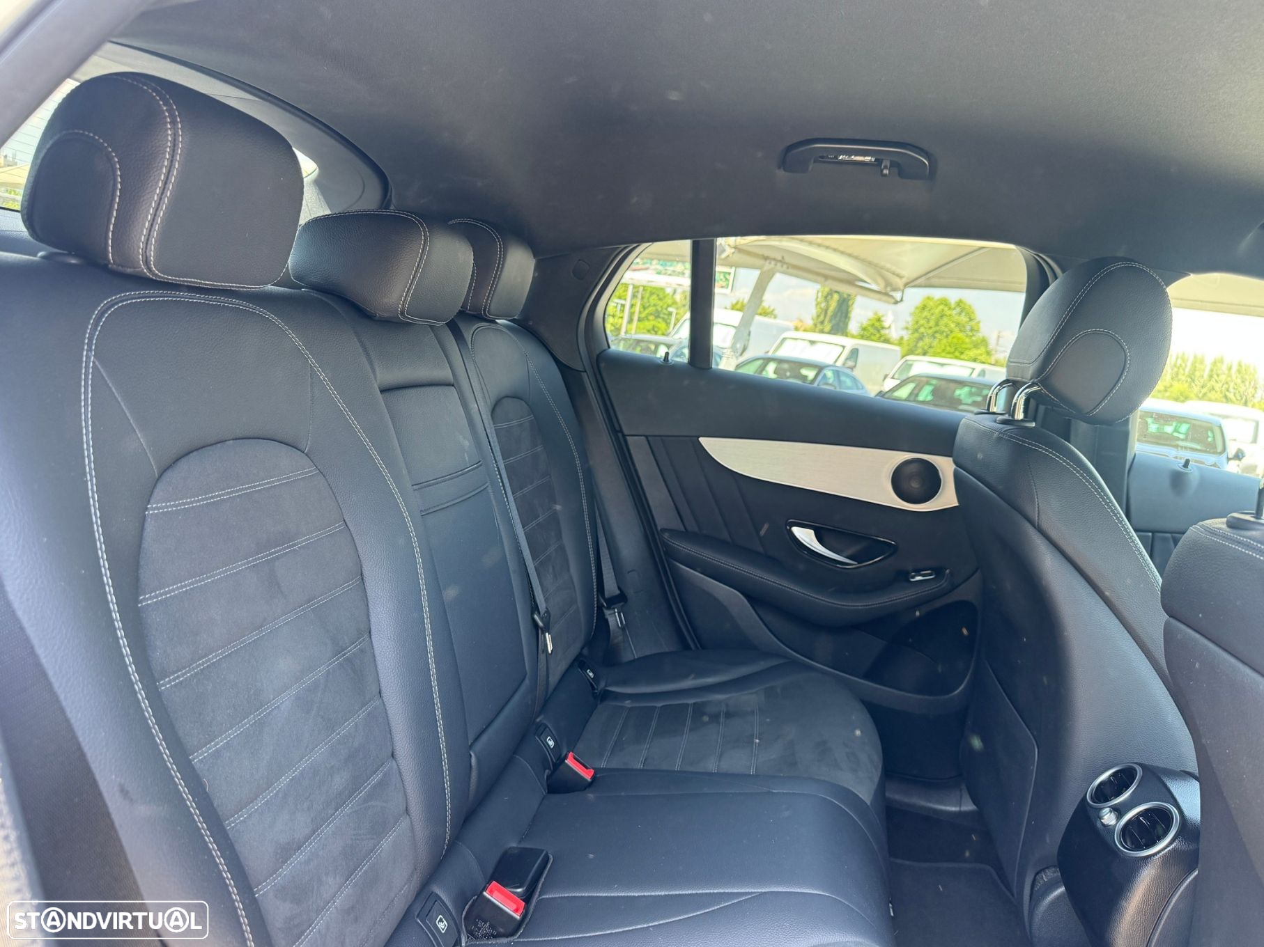 Mercedes-Benz GLC 300 - 15