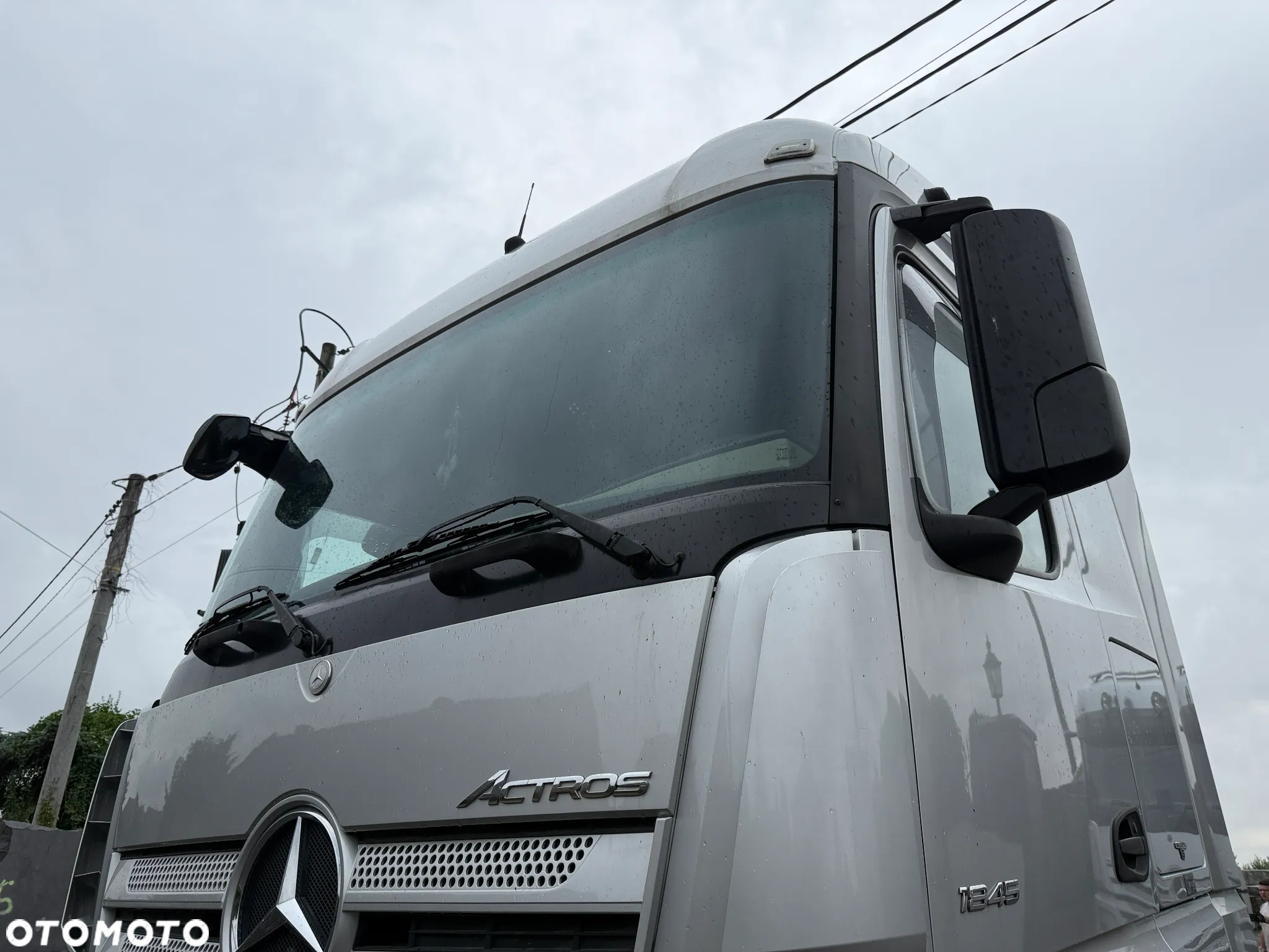 Mercedes-Benz Actros - 12