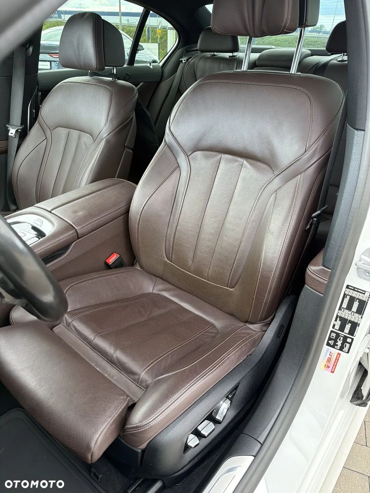 BMW Seria 7 740d xDrive mHEV sport - 14