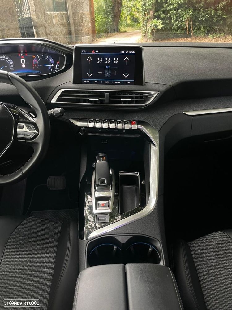 Peugeot 3008 1.2 PureTech Allure EAT8 - 12