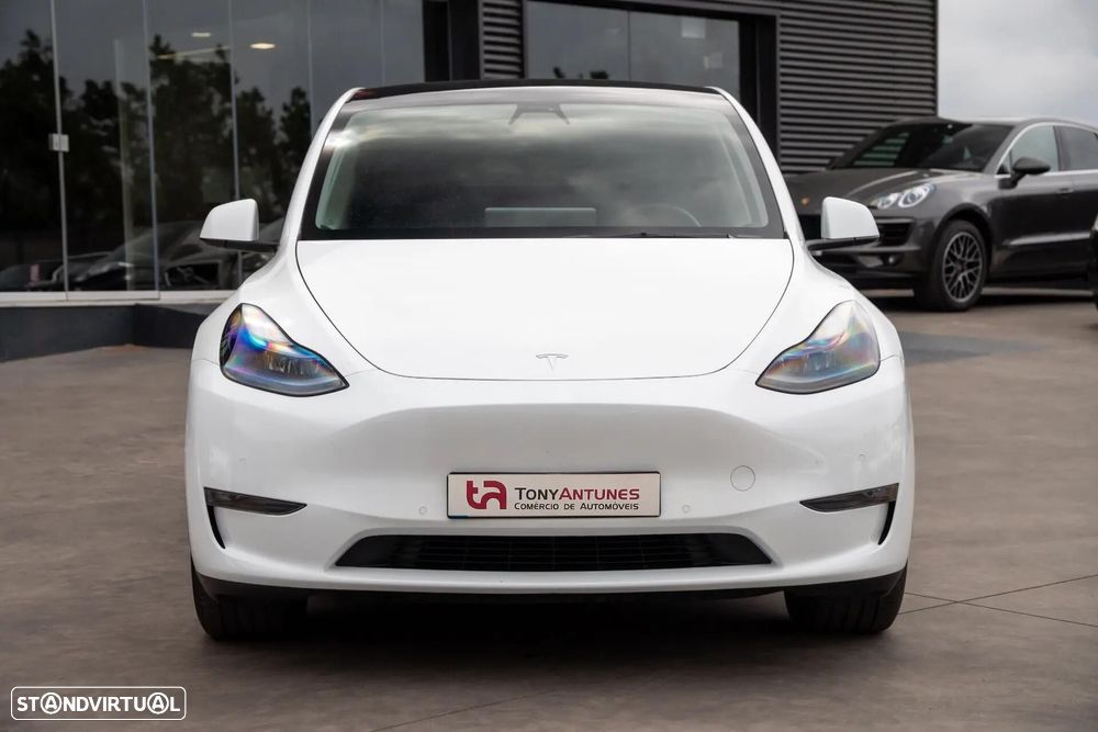 Tesla Model Y Long Range Dual Motor AWD - 16