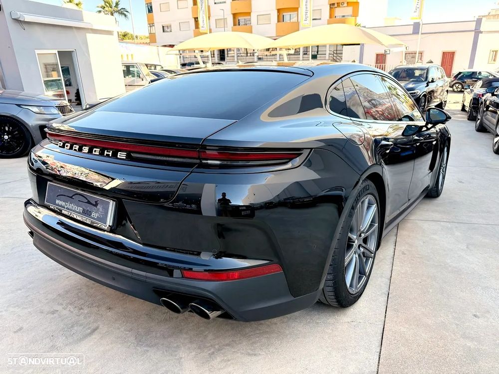 Porsche Panamera 4 E-Hybrid - 4