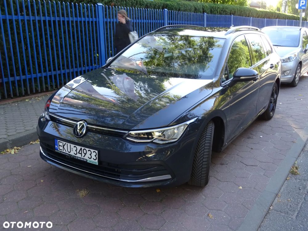 Volkswagen Golf VIII 2.0 TDI Life - 1