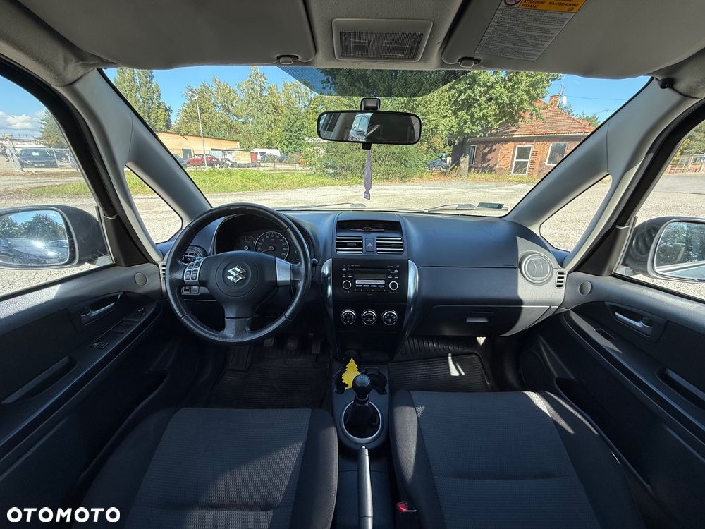 Suzuki SX4 - 16
