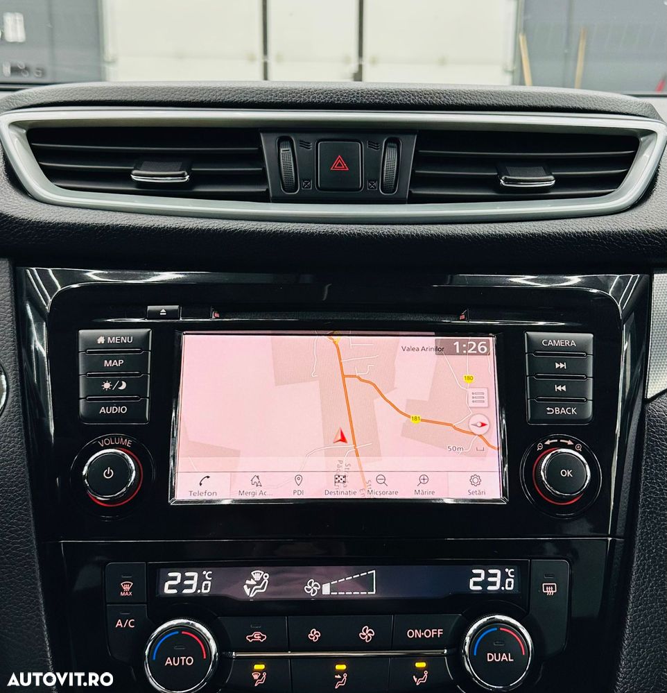 Nissan Qashqai 1.3 DIG-T DCT N-WAY - 24