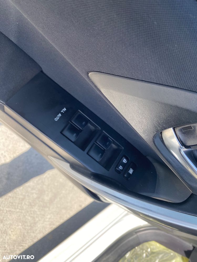 Toyota Auris 1.4 D-4D Comfort - 11