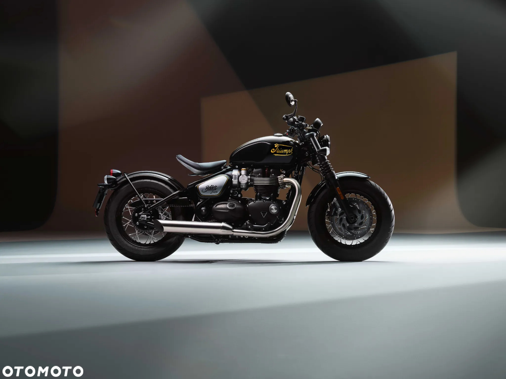 Triumph Bonneville Bobber - 2